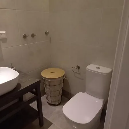 Gialiskari Studios * Gialiskari (Kea)