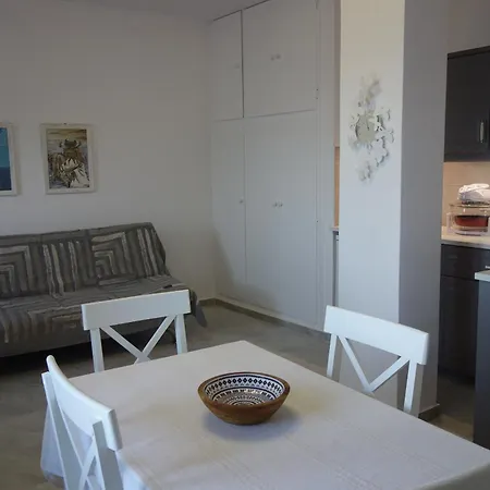 Gialiskari Studios *