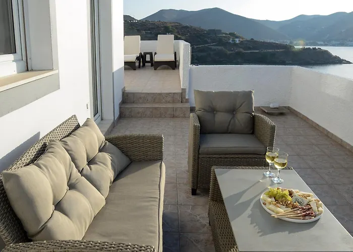 Gialiskari Studios *